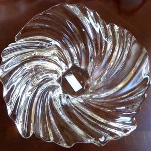 MIKASA GERMANY CRYSTAL BELLE EPOQUE SWIRL DECORATIVE LARGE BOWL 12.5"